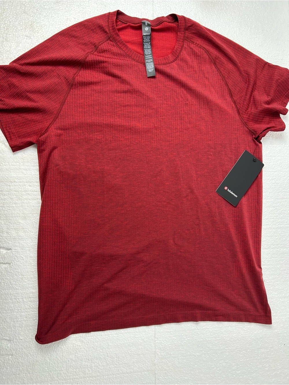 Lululemon athletica NEW Men's Dark Red Short-Sleeve Performance Tee